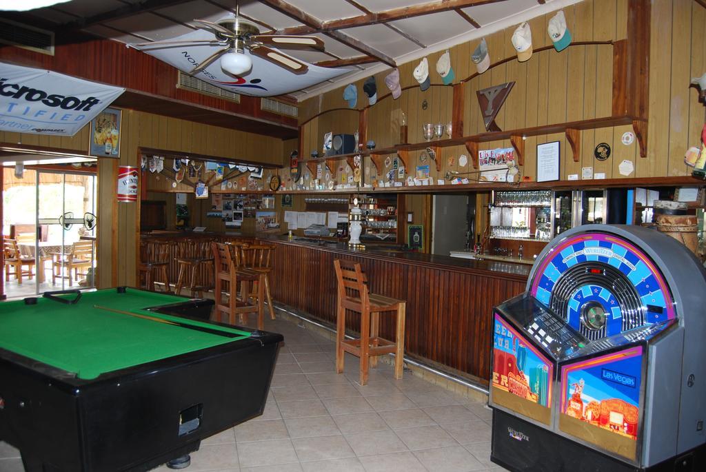 Отель Brandberg Rest Camp Uis Экстерьер фото