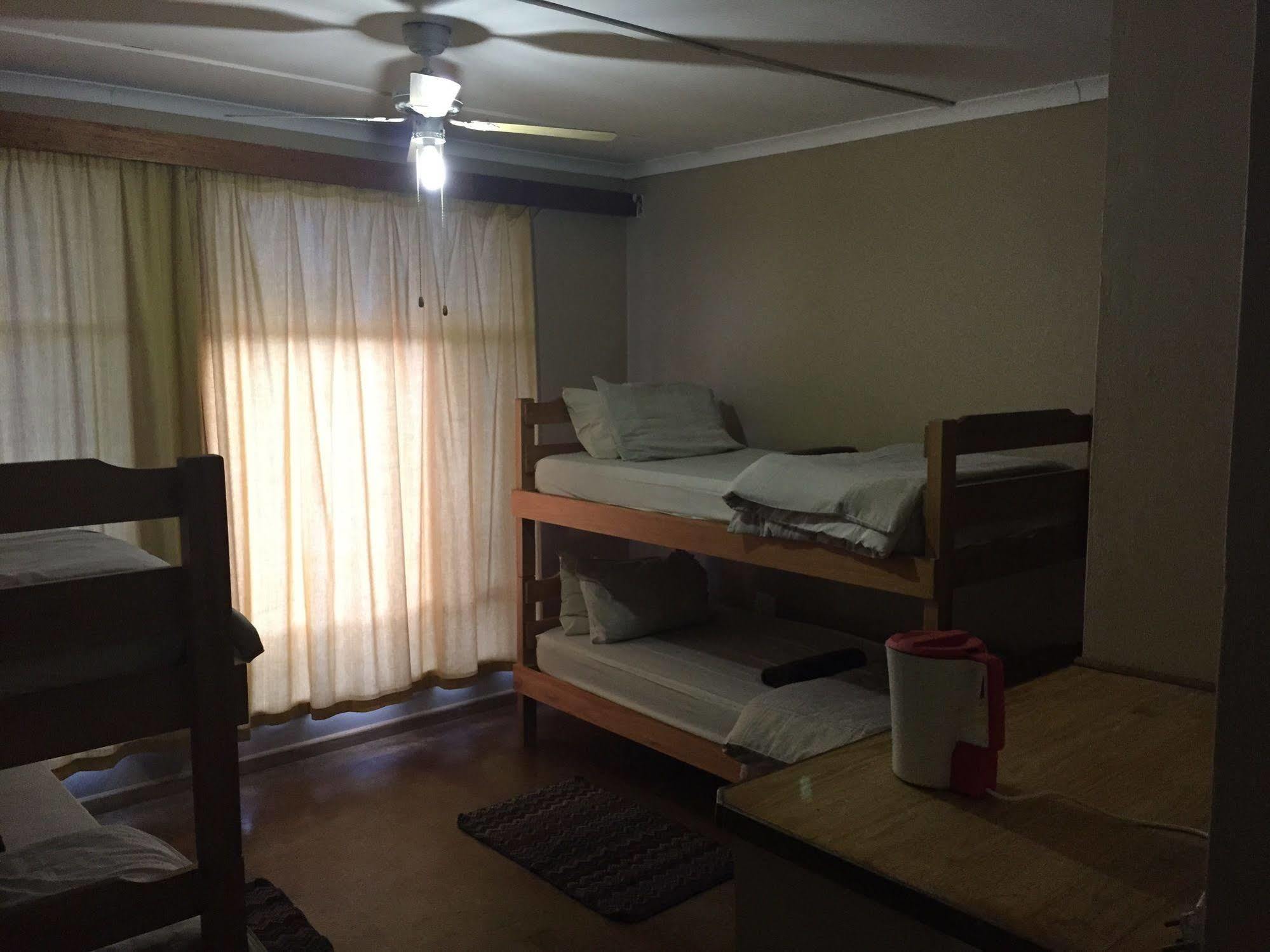Отель Brandberg Rest Camp Uis Экстерьер фото